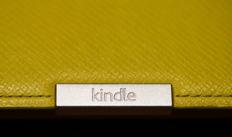 Owners of (older) Kindles have to update their software or lose Internet connectivity