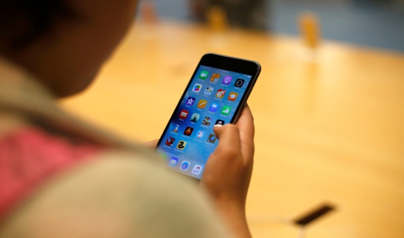 Apple’s iPhone Grows 0.4% Yearly With 75 Million Units Sold In Q1 Apple’s iPhone Grows 0.4% Yearly With 75 Million Units Sold In Q1