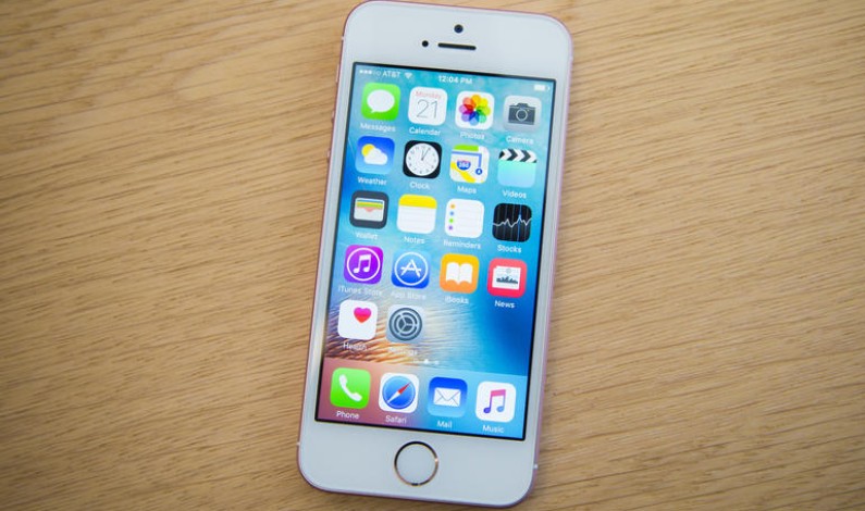 Apple iPhone SE may be smaller but it still gets a big price in Europe Apple iPhone SE may be smaller but it still gets a big price in Europe